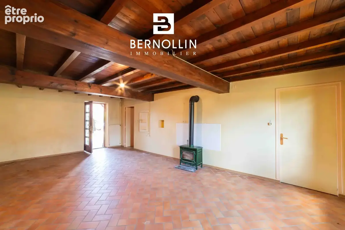 Ferme de charme de 105 m2 en partie rénovée avec dépendances sur terrain de 1025 m2 à Meillonnas - photo 3