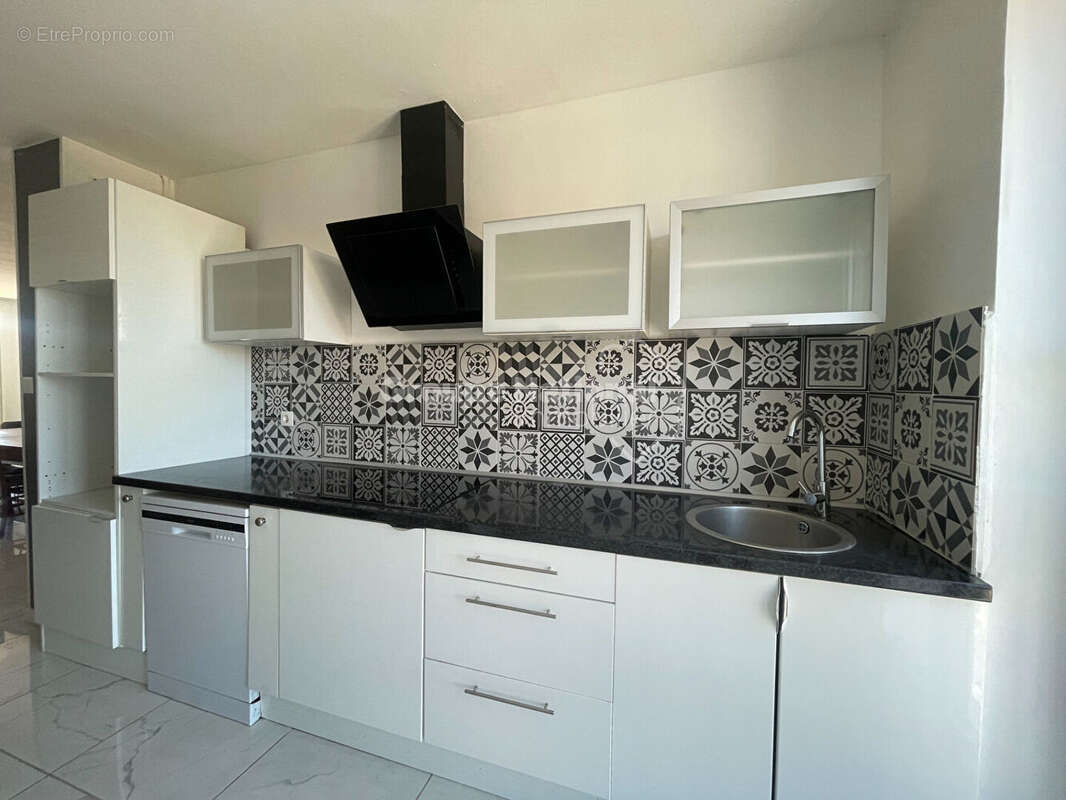 Appartement 4 pièces de 81 m² avec parking et cave - photo 5