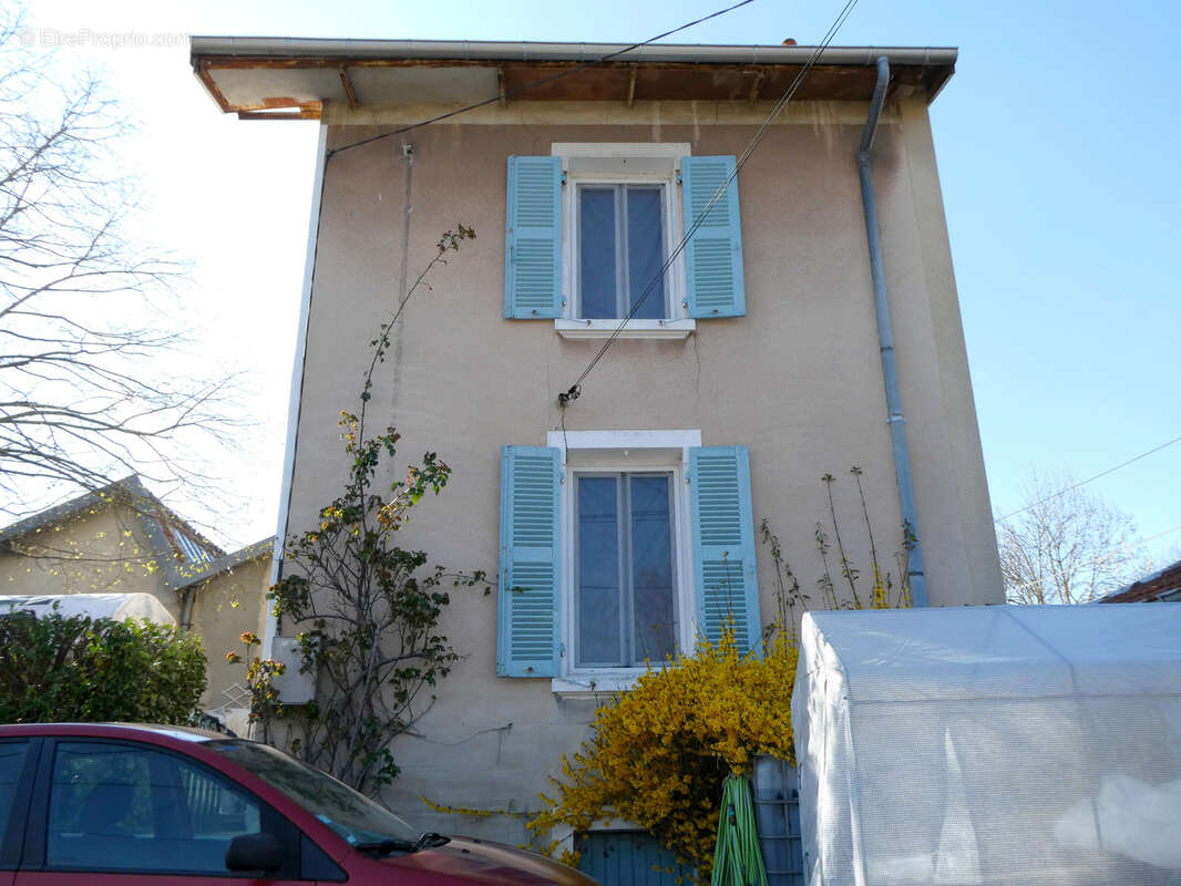 Maison à HAUTE-RIVOIRE