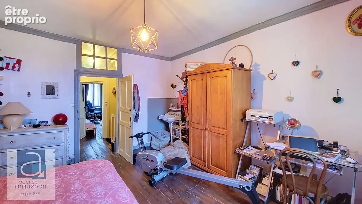 Au coeur de Dinan, triplex de charme dans un immeuble ancien, T5. - photo 14