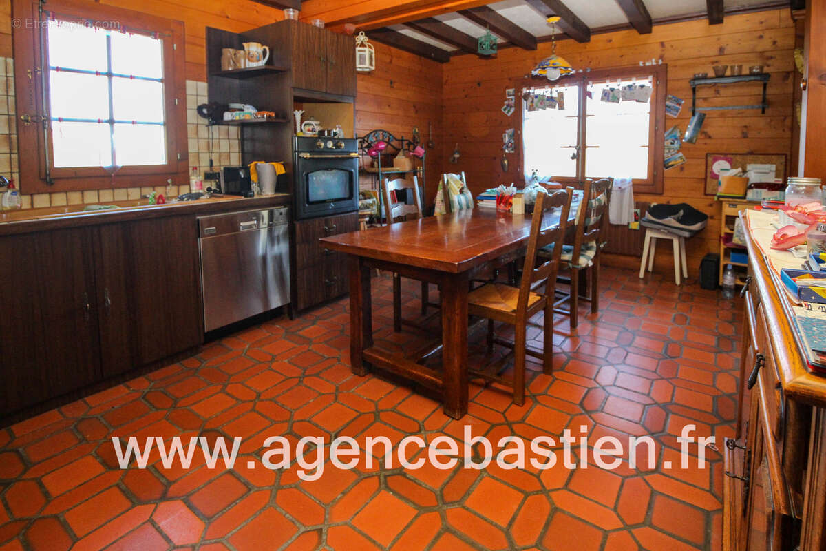 Maison à DIVONNE-LES-BAINS