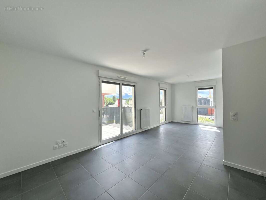 Appartement à PONT-DE-CHERUY