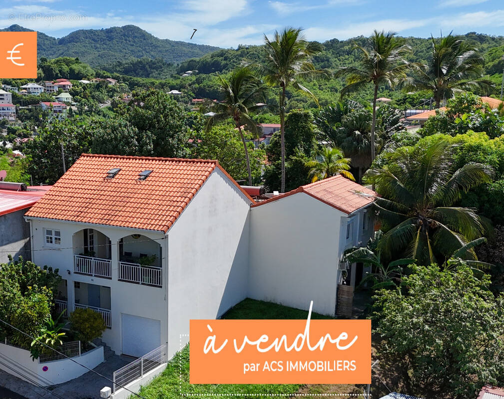 Maison à LES TROIS-ILETS