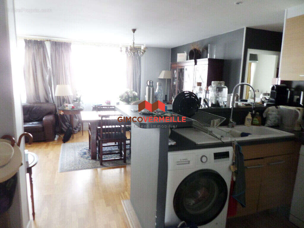 Appartement à LA CELLE-SAINT-CLOUD