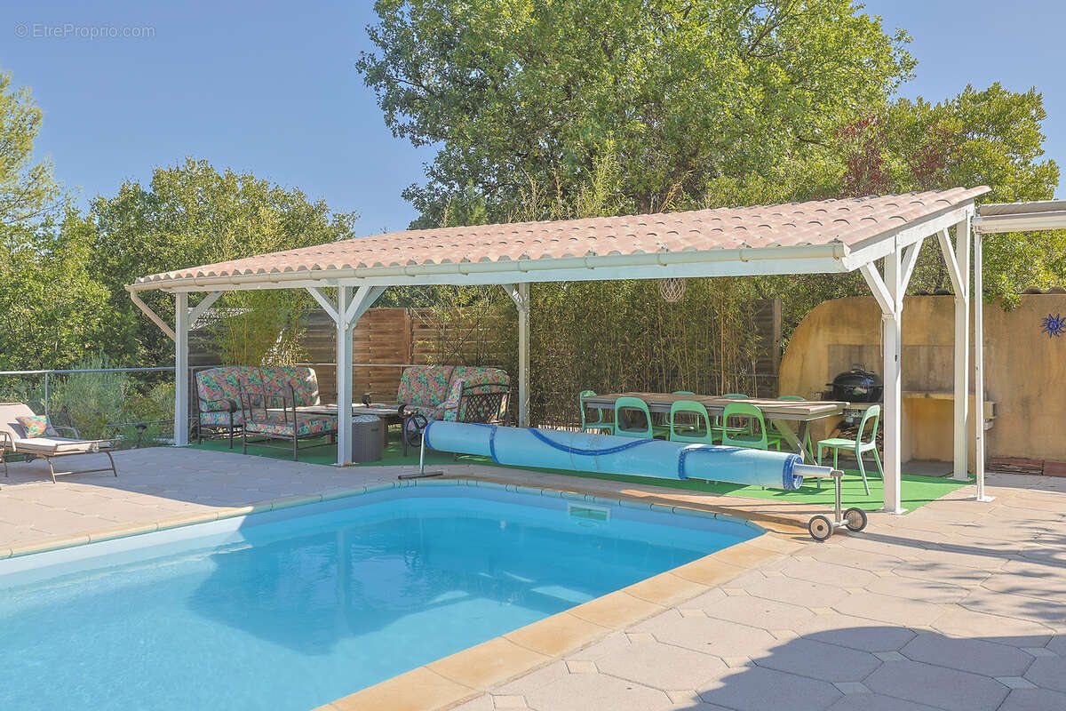 Maison à SOLLIES-TOUCAS