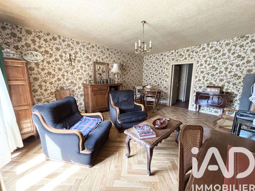 Maison 77 m² à Thenay  - photo 4