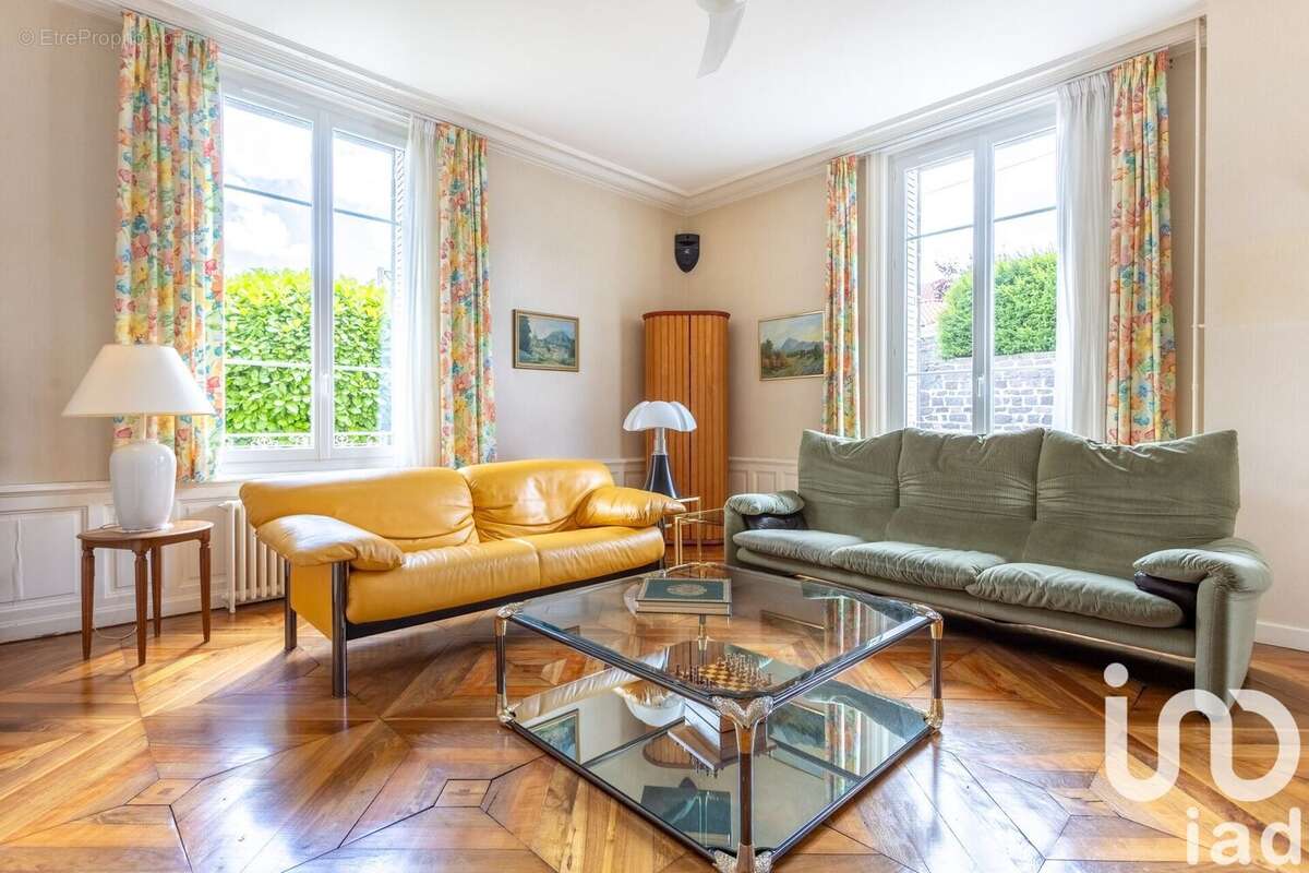 Photo 2 - Appartement à SAINT-BEAUZIRE