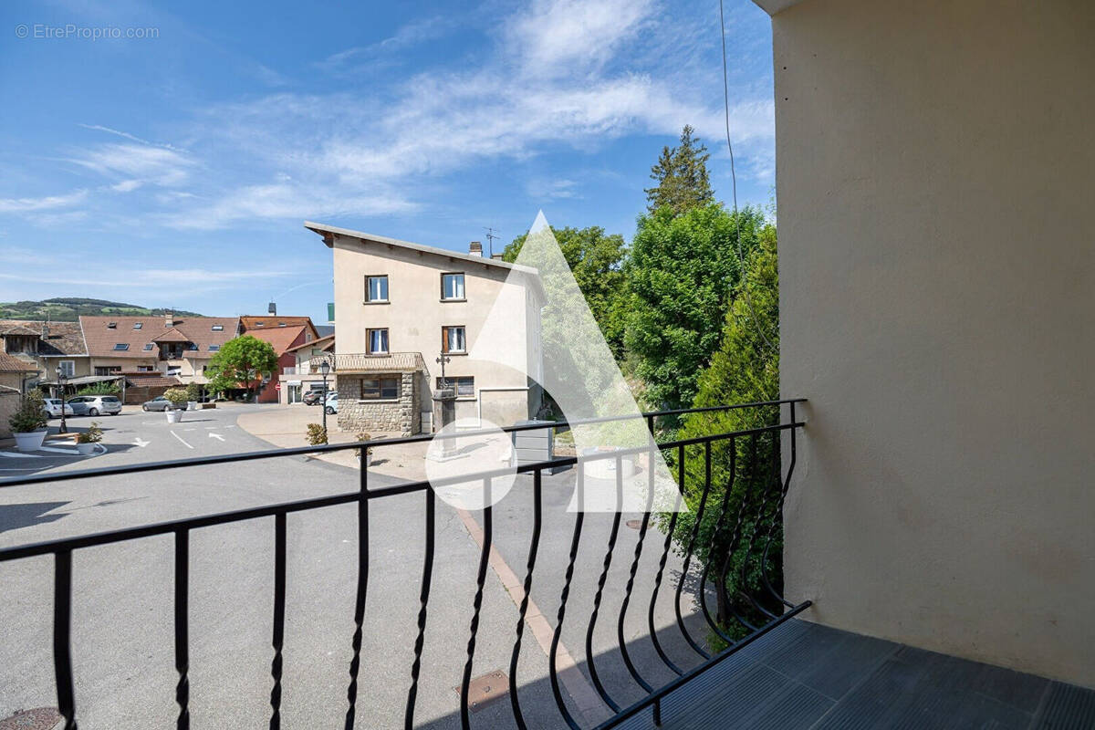Maison à LA BATIE-NEUVE
