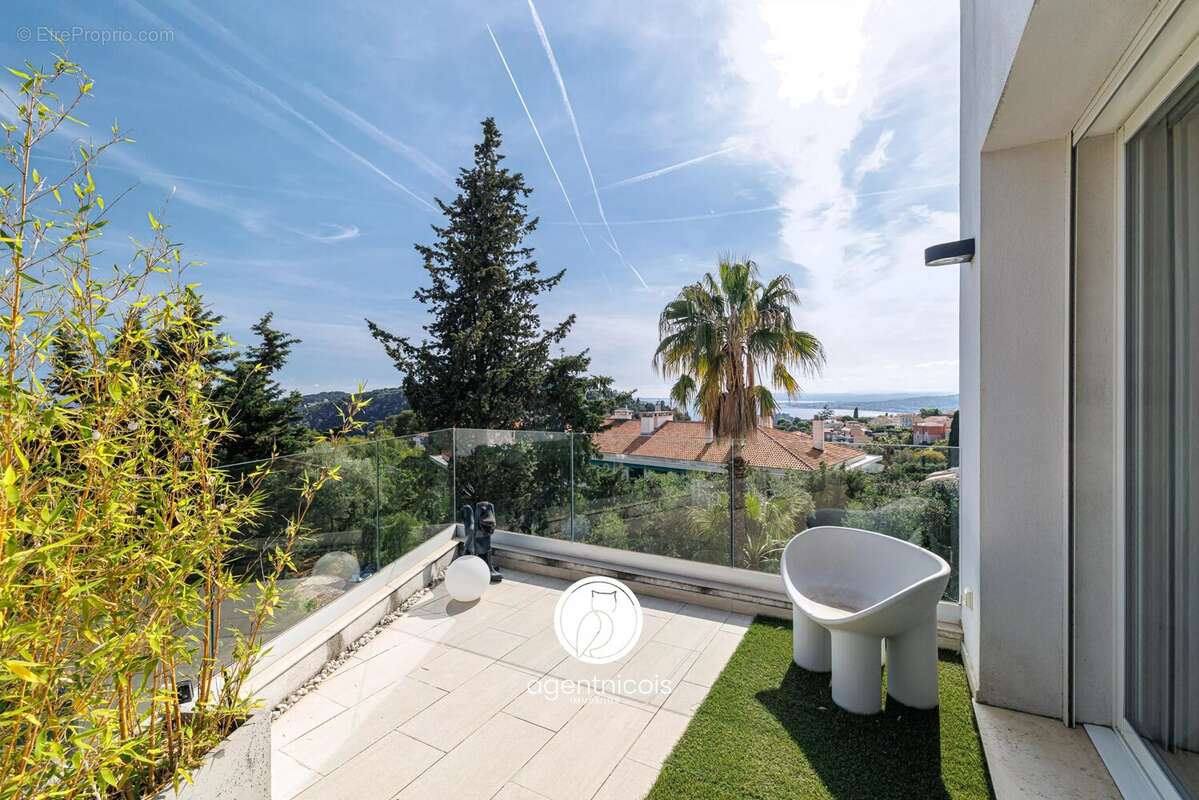 Appartement à VILLEFRANCHE-SUR-MER