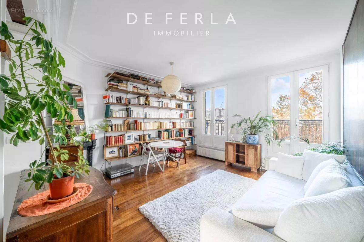 Appartement à PARIS-10E