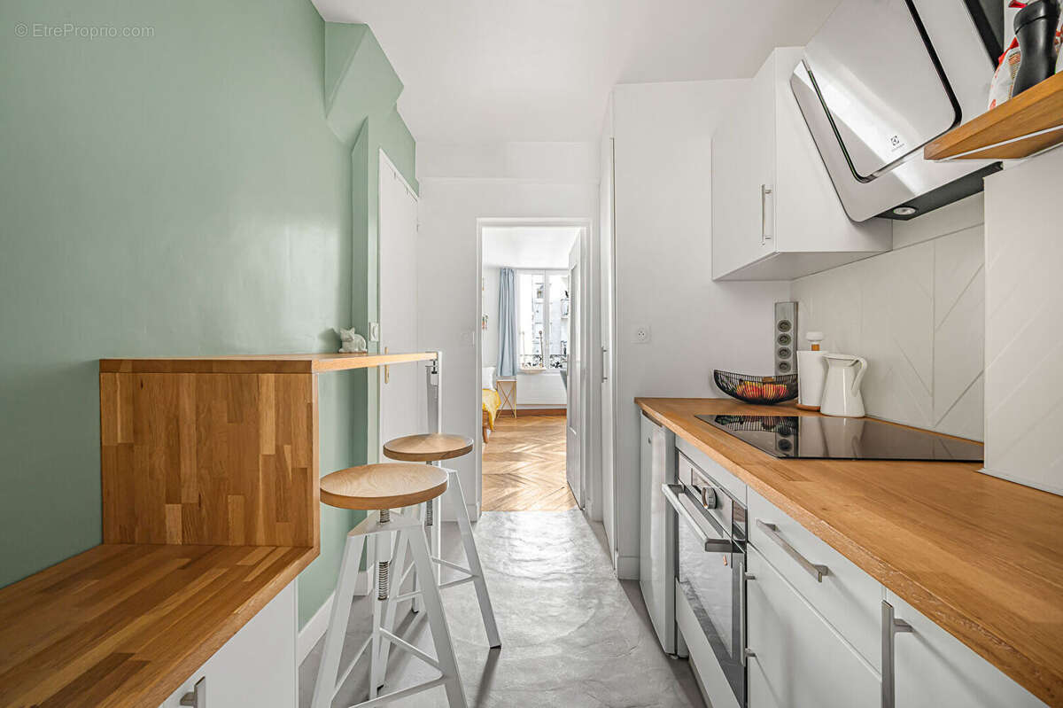 Appartement à PARIS-14E