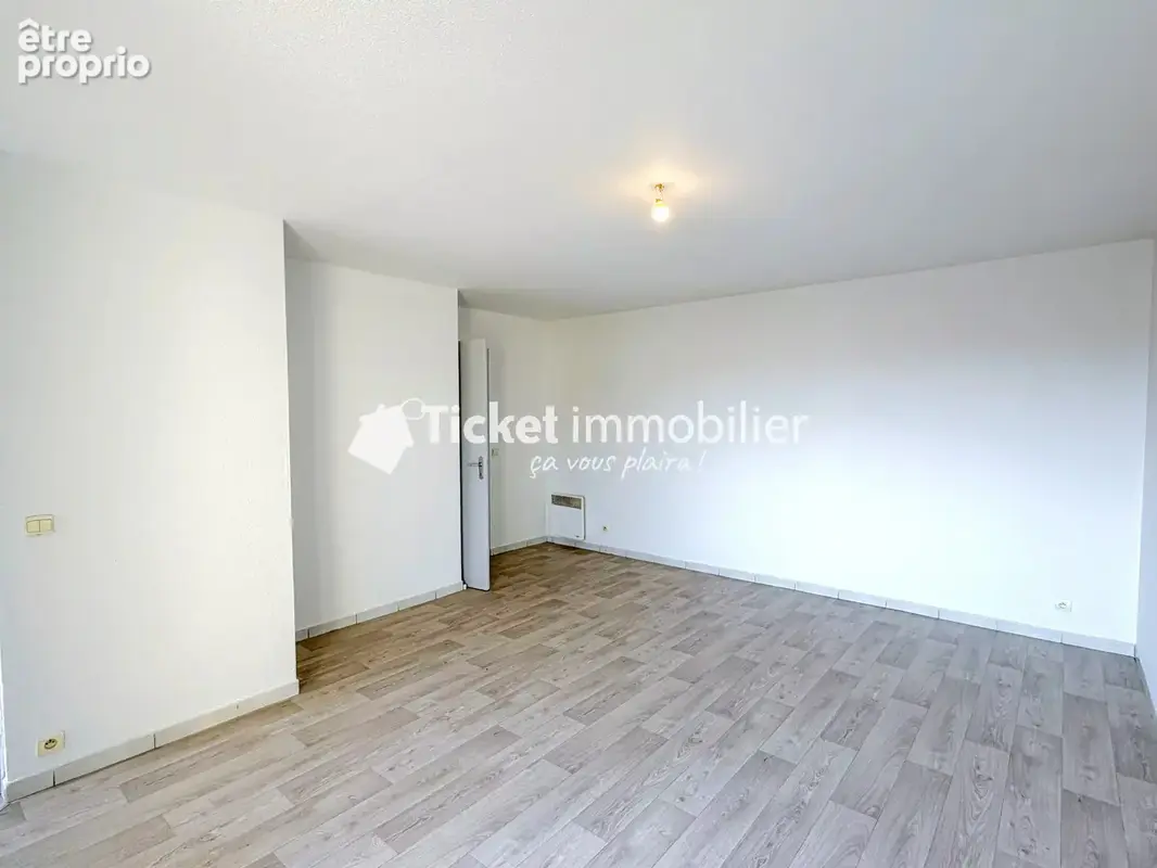 Appartement t2 50m2 tarbes avec balcon, place de parking etc ... - photo 3