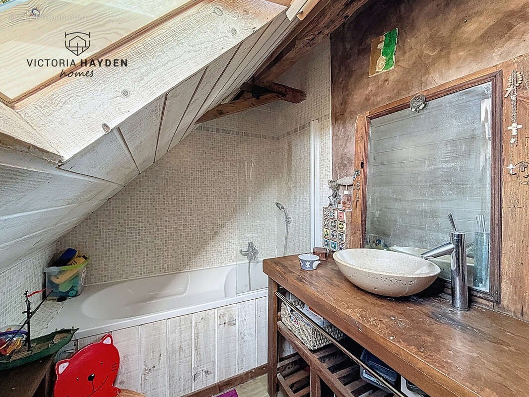 Maison à LACOMMANDE