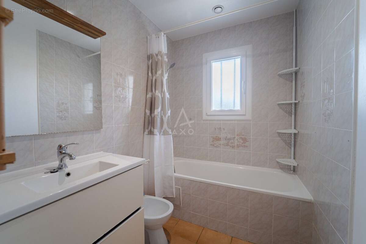 Maison à SAINT-PIERRE-DU-MONT