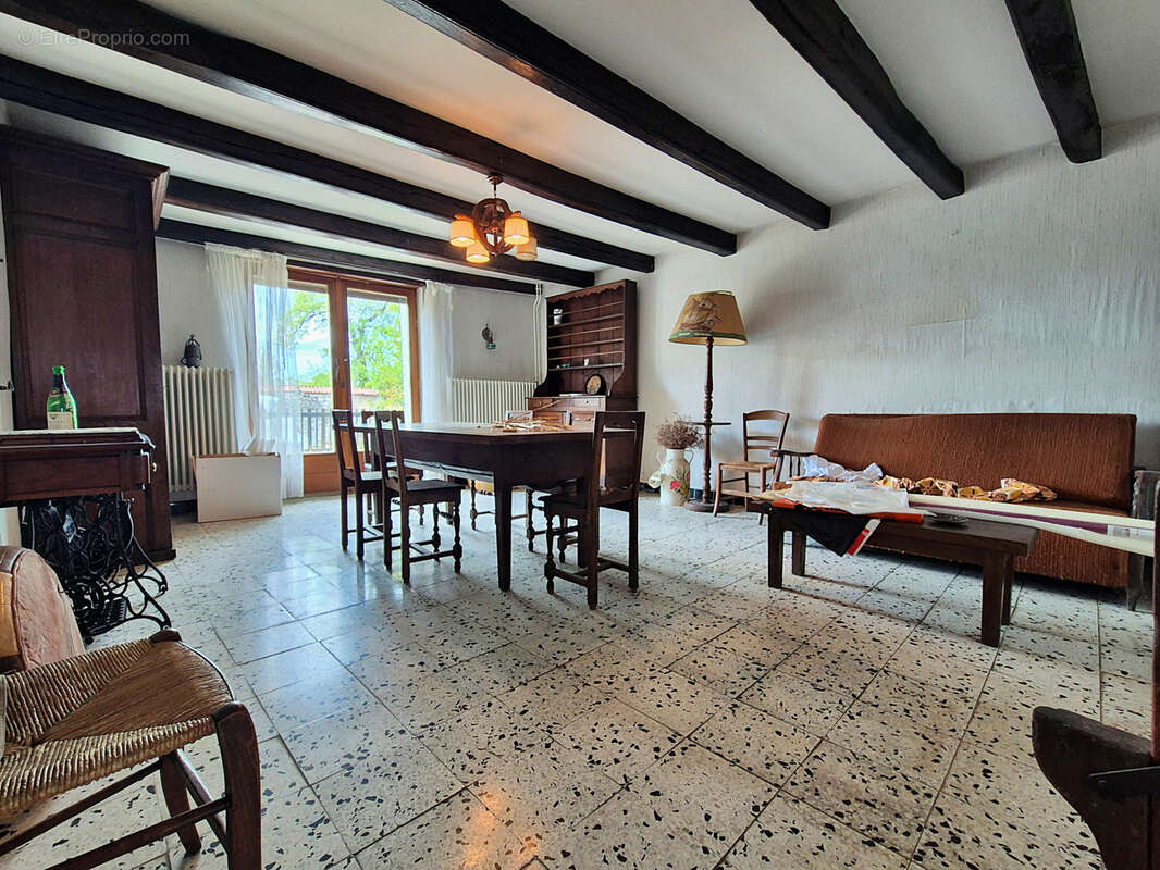 Maison à RIGNY-LA-SALLE