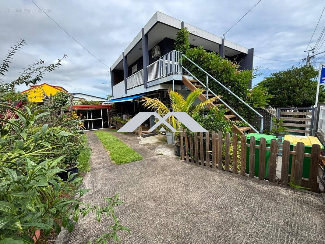 Maison à PETITE-ILE