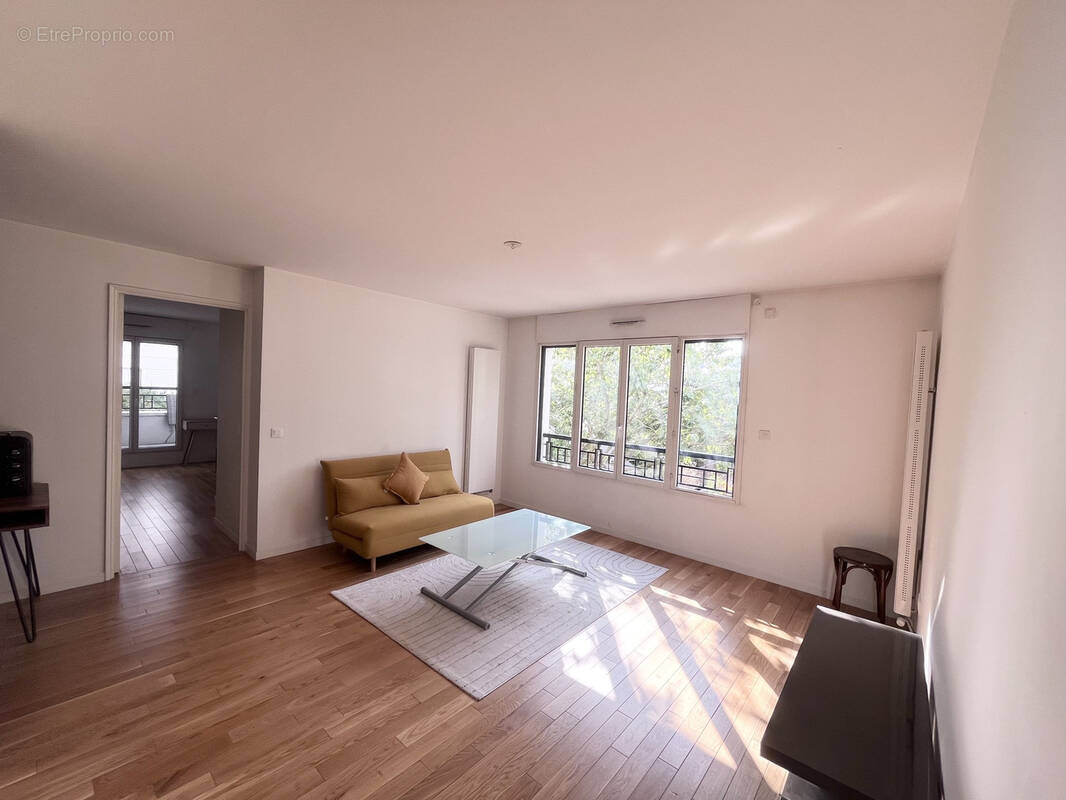 Appartement à SURESNES