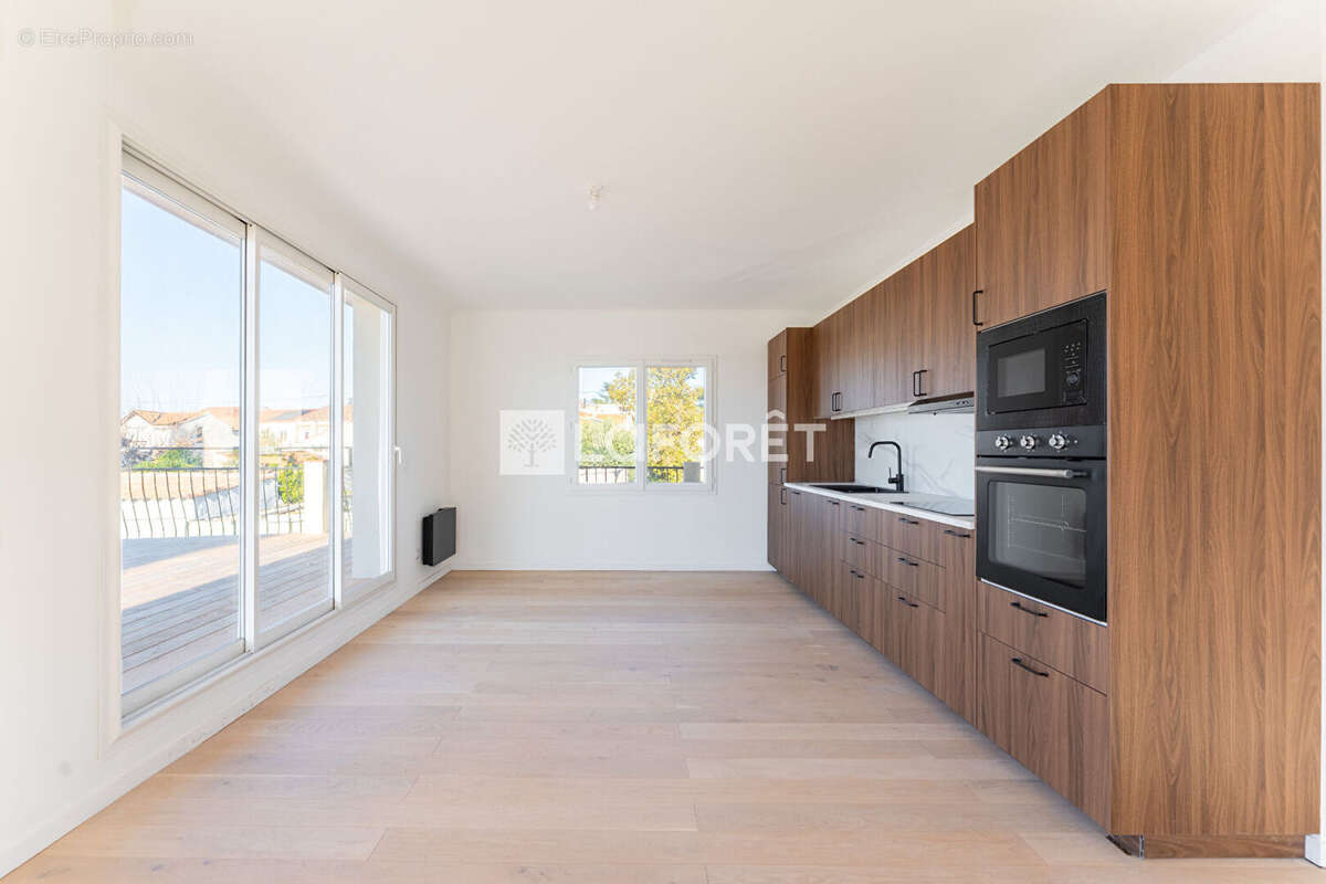 Appartement à MARSEILLE-10E