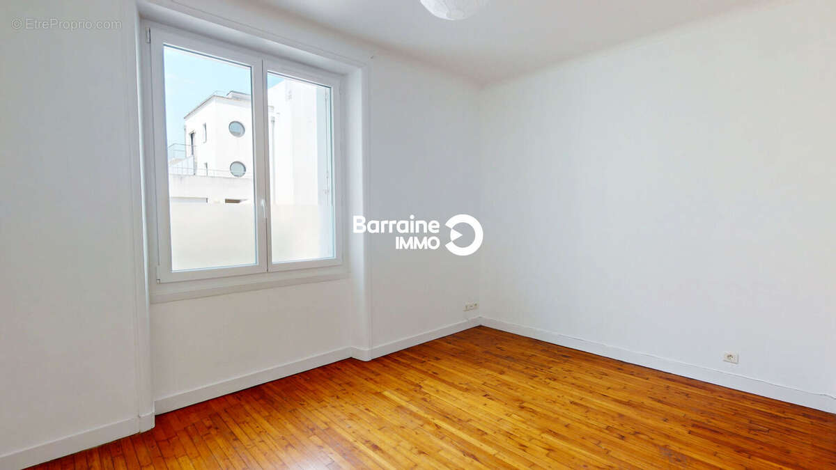 A vendre barraine immo - appartement t4 lumineux avec balcons en plein coeur du quartier siam à brest - photo 14