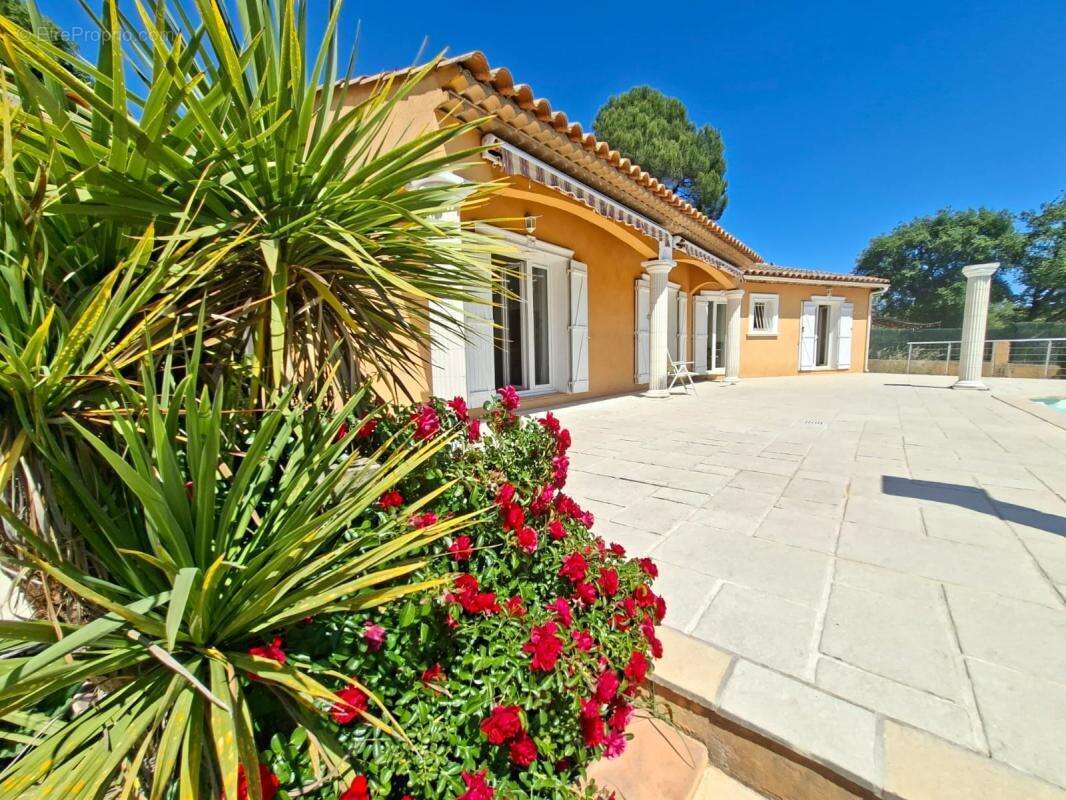 Maison à LA MOTTE
