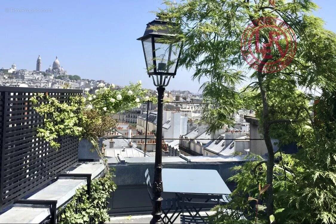 Appartement à PARIS-9E