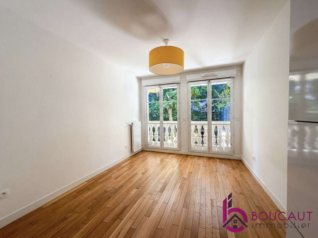 Appartement à LE PLESSIS-ROBINSON