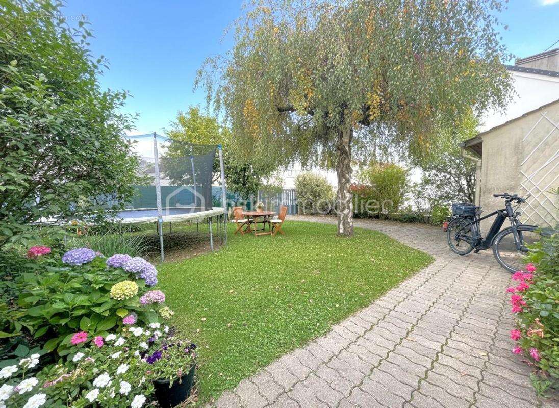 Maison à VILLEPREUX