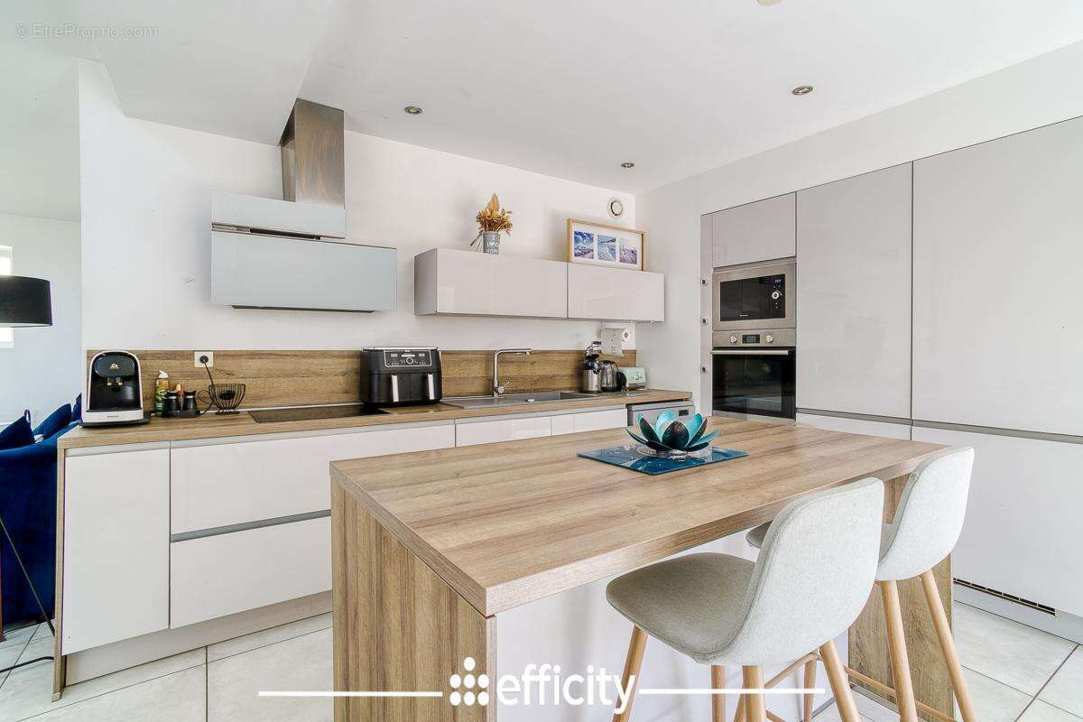 Maison 160 m² à Moidieu-Detourbe  - photo 7