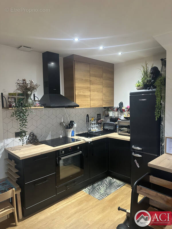 Appartement à BORNEL