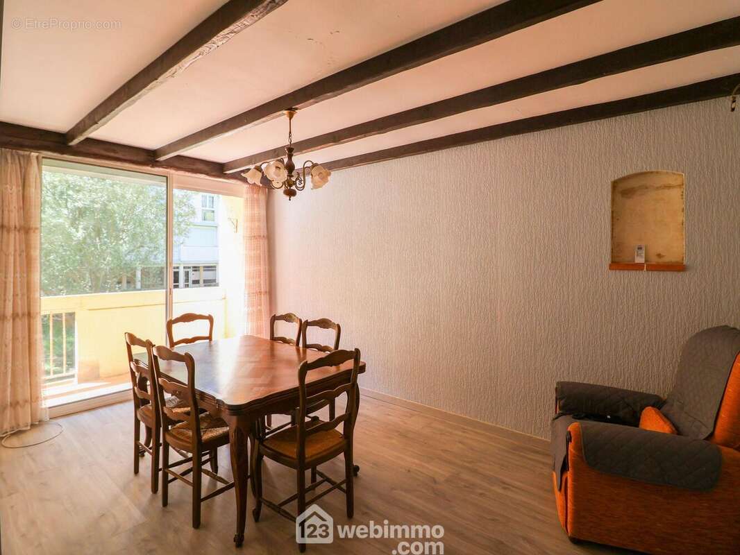 Appartement à MARSEILLE-8E