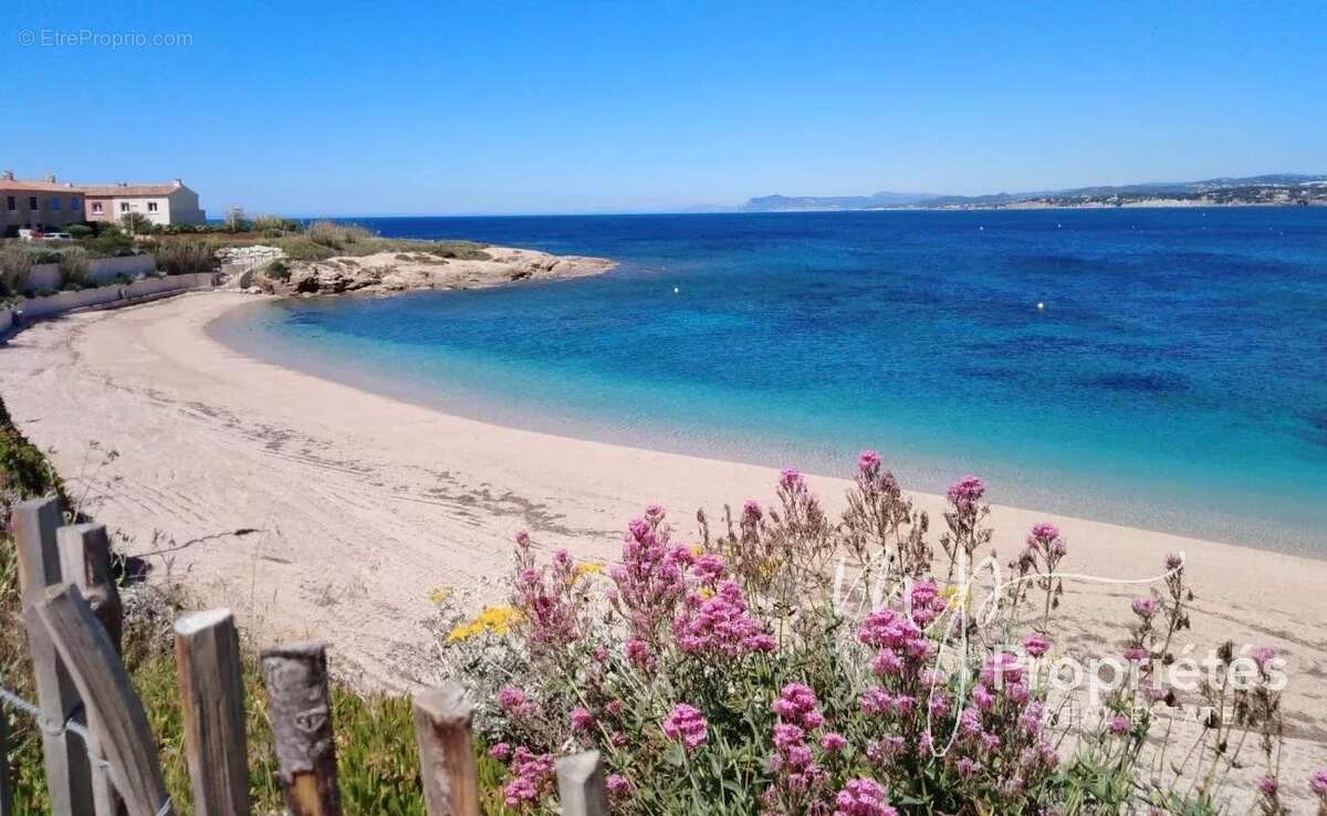 Appartement à SIX-FOURS-LES-PLAGES