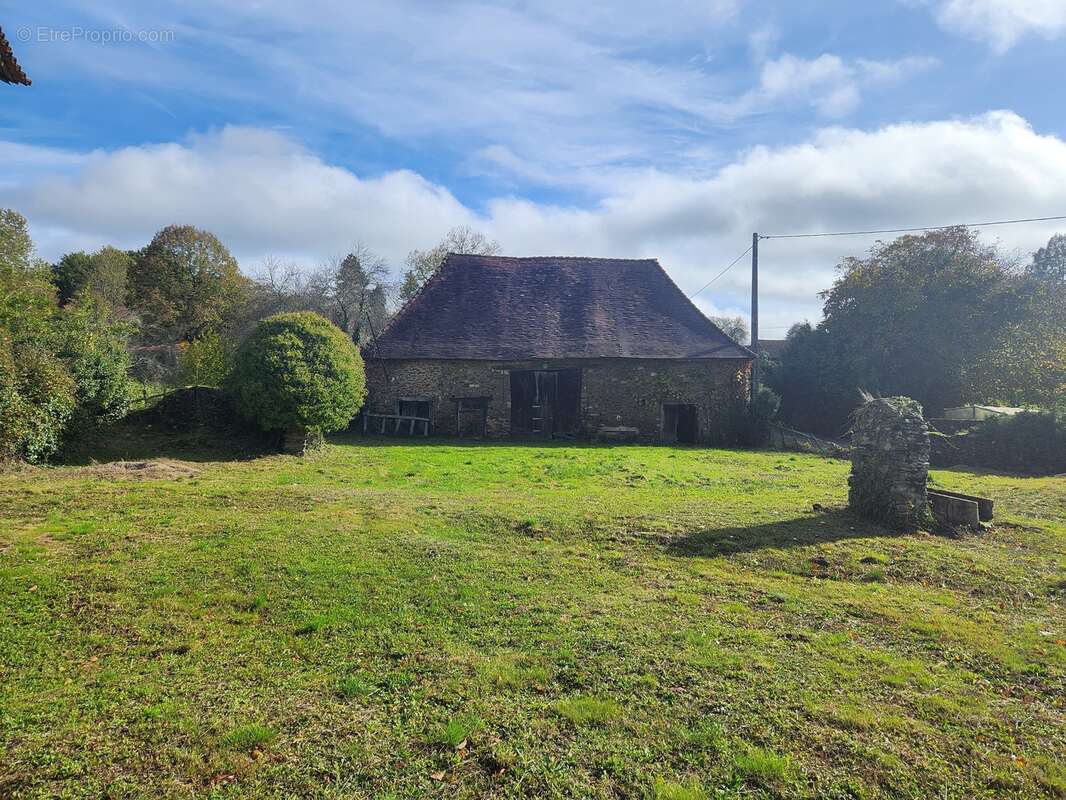 Maison à SAINT-BONNET-BRIANCE