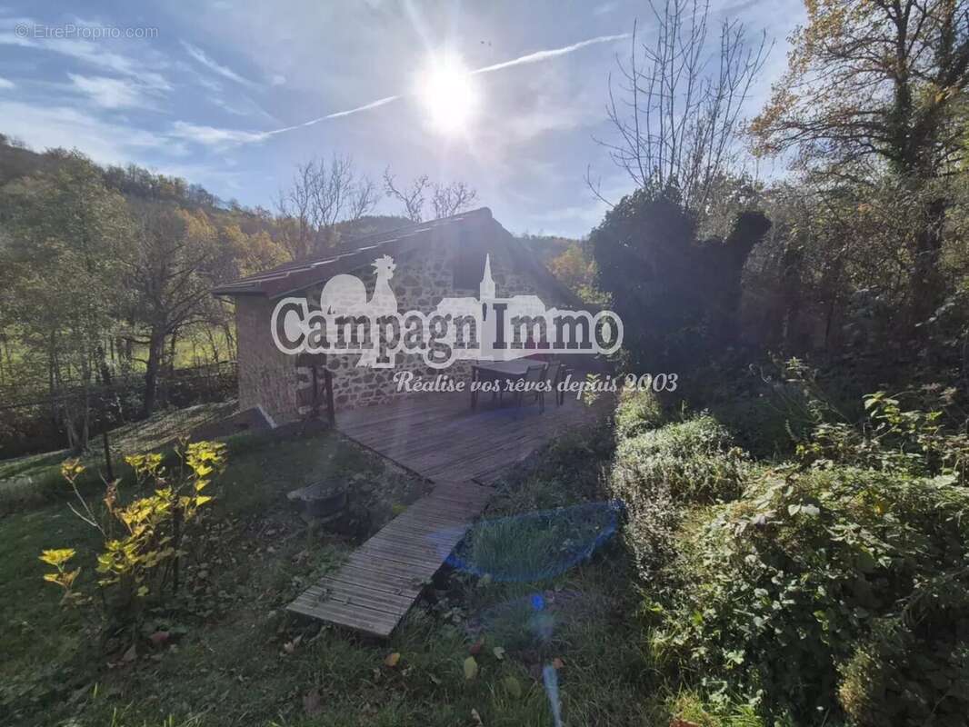 Maison à SAINT-FORGEUX