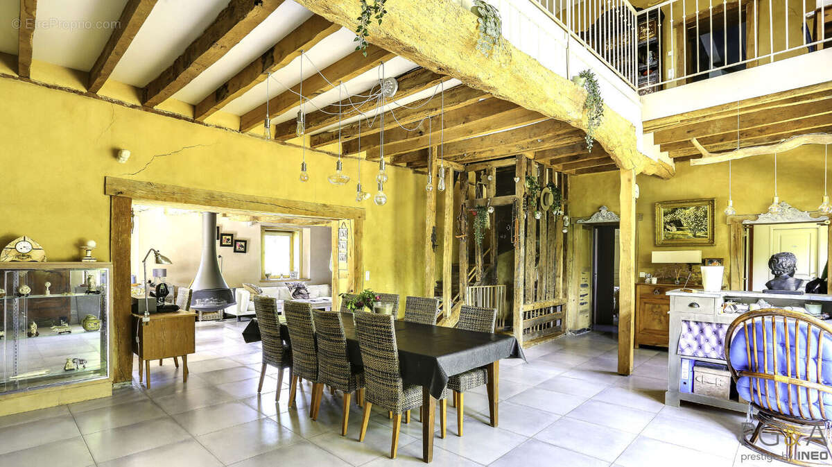 Maison à DOMLOUP