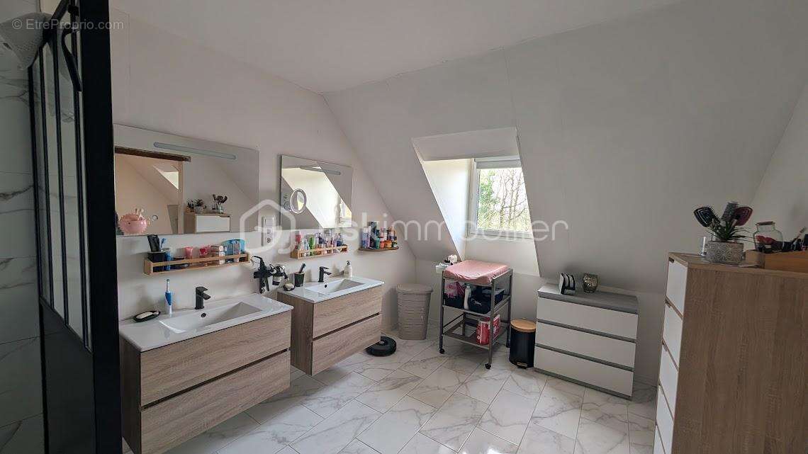 Belle maison 110 m² à fougeres 35300        3 chambres - photo 16