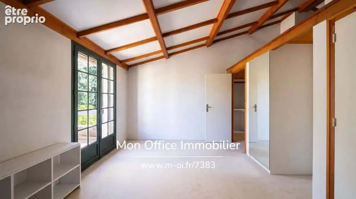 Référence : 7383-ABO - Villa de 5 chambres, terrain piscinable dans un environnement calme et privilégié à Eguilles - photo 16
