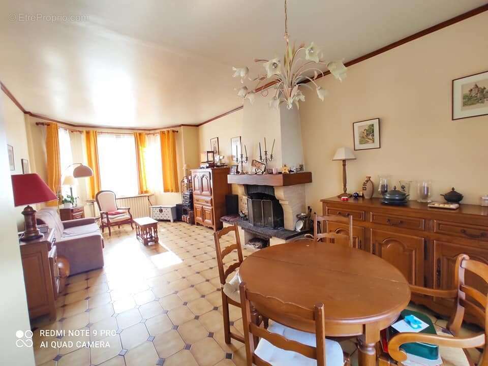 Maison à VIGNEUX-SUR-SEINE