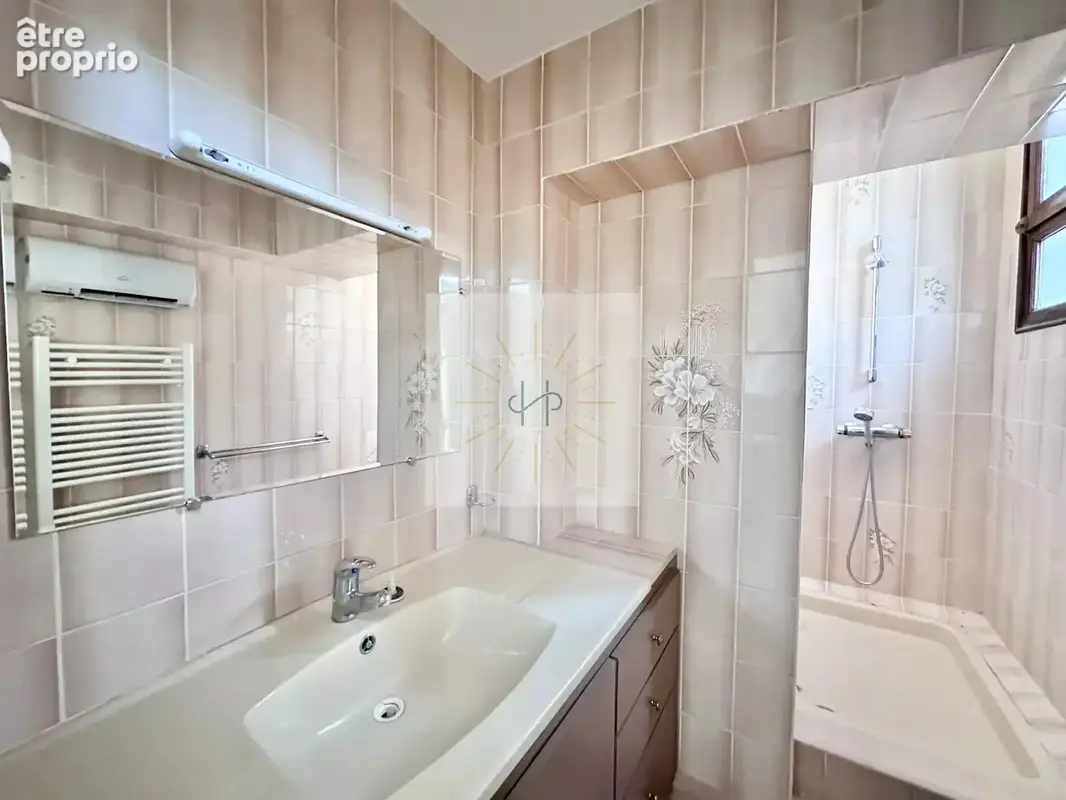 Appartement 66 m² à Le Teil  - photo 9