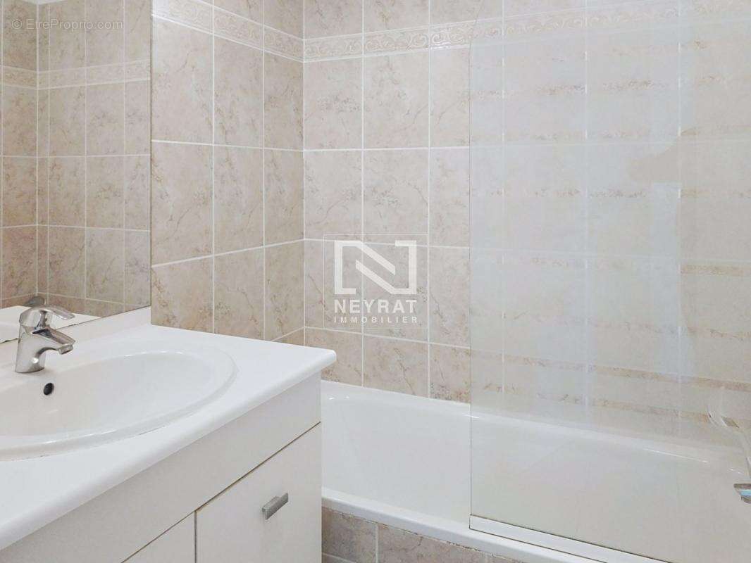 Appartement à MONTAUROUX