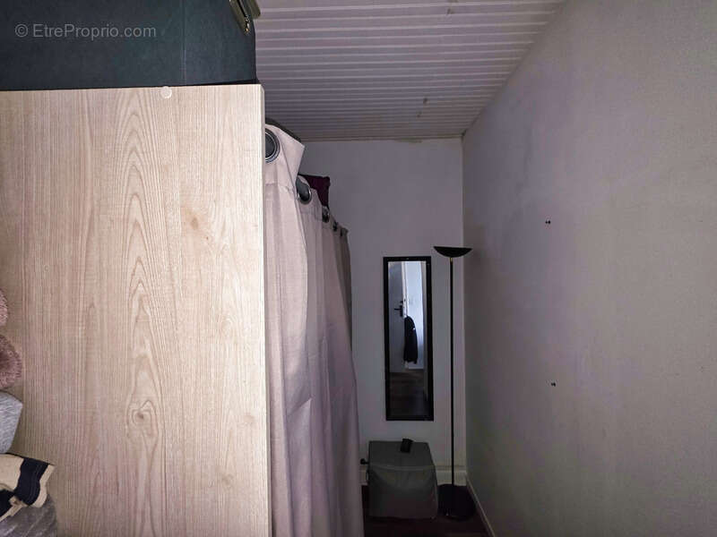 Maison à SAINT-LAURENT-SUR-GORRE