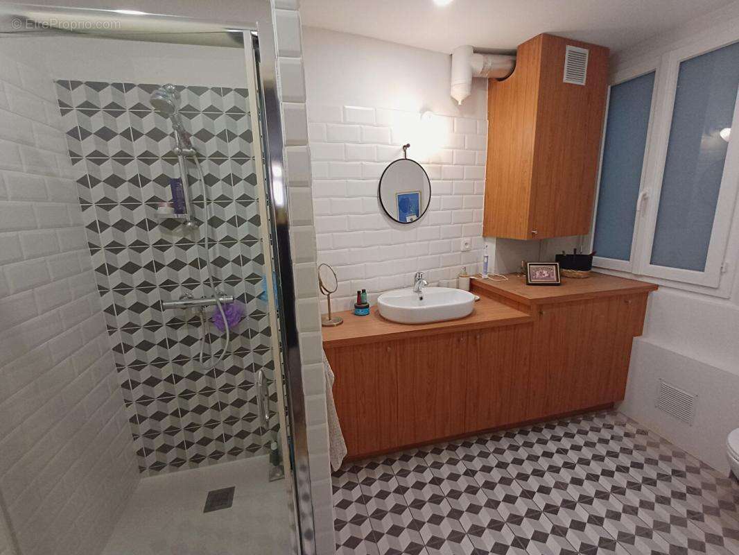 Grand T2 de 54.35 M2- charme et luminosité- Perpignan Campo Santo - photo 7