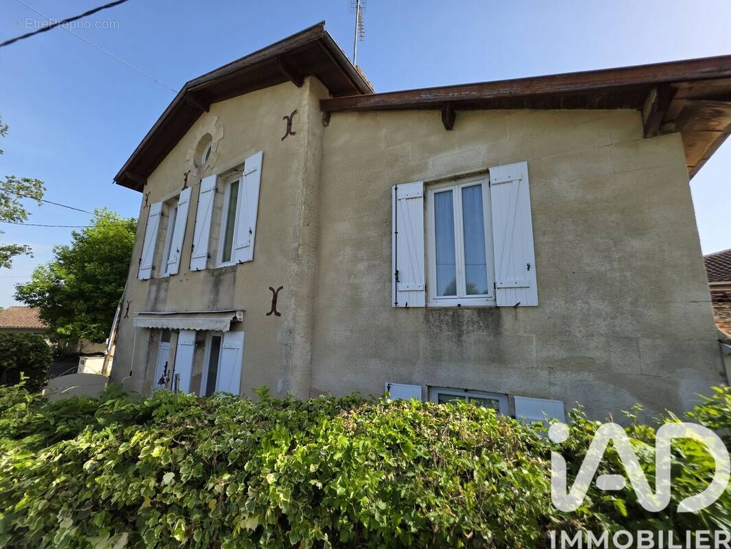 Photo 1 - Maison à VERDELAIS