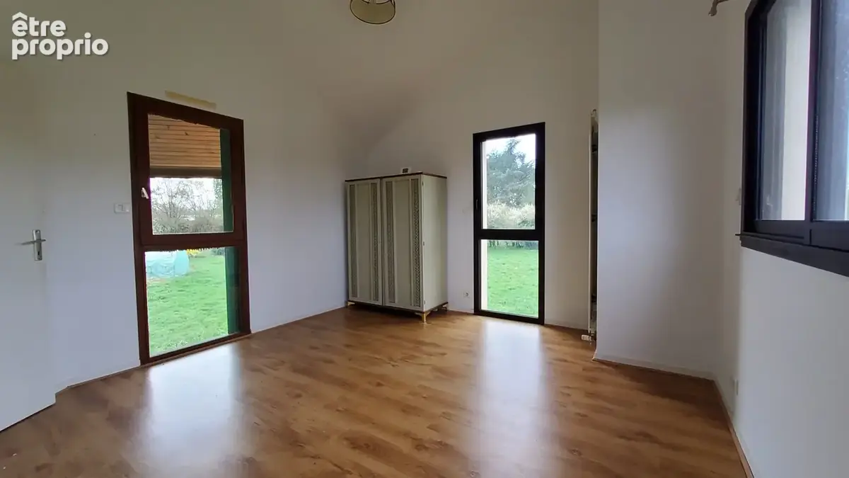 A VENDRE - Maison d'architecte 140m2 - 6 pièces - 5 chambres - 1 bureau - LAILLE - photo 6