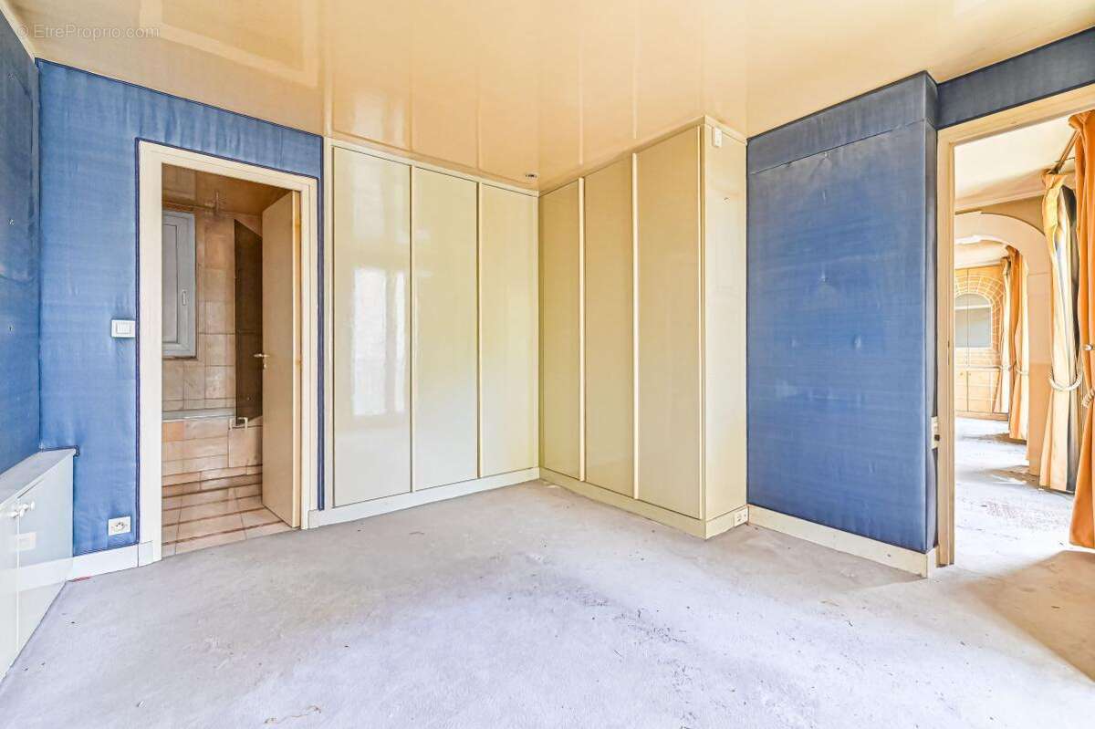 Appartement à PARIS-2E