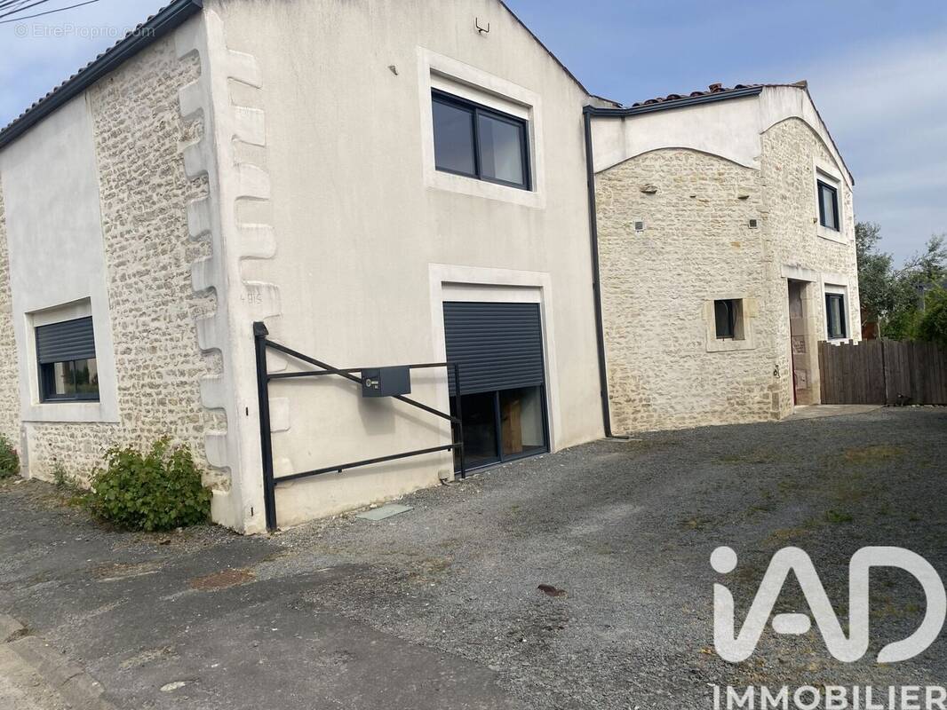 Photo 1 - Maison à LONGEVES