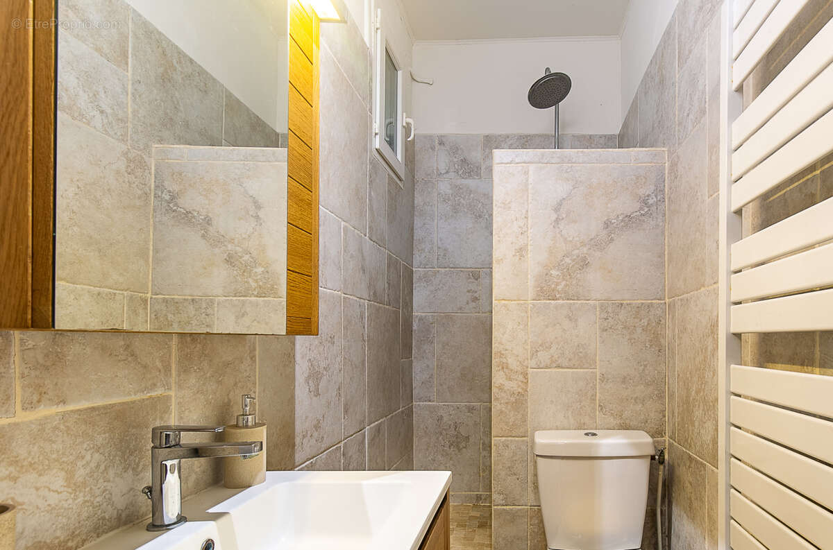 Appartement à MARSEILLE-6E