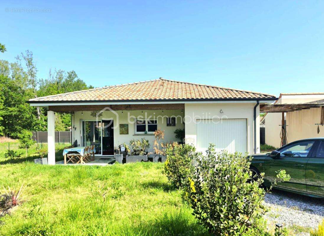 Maison à AUREILHAN