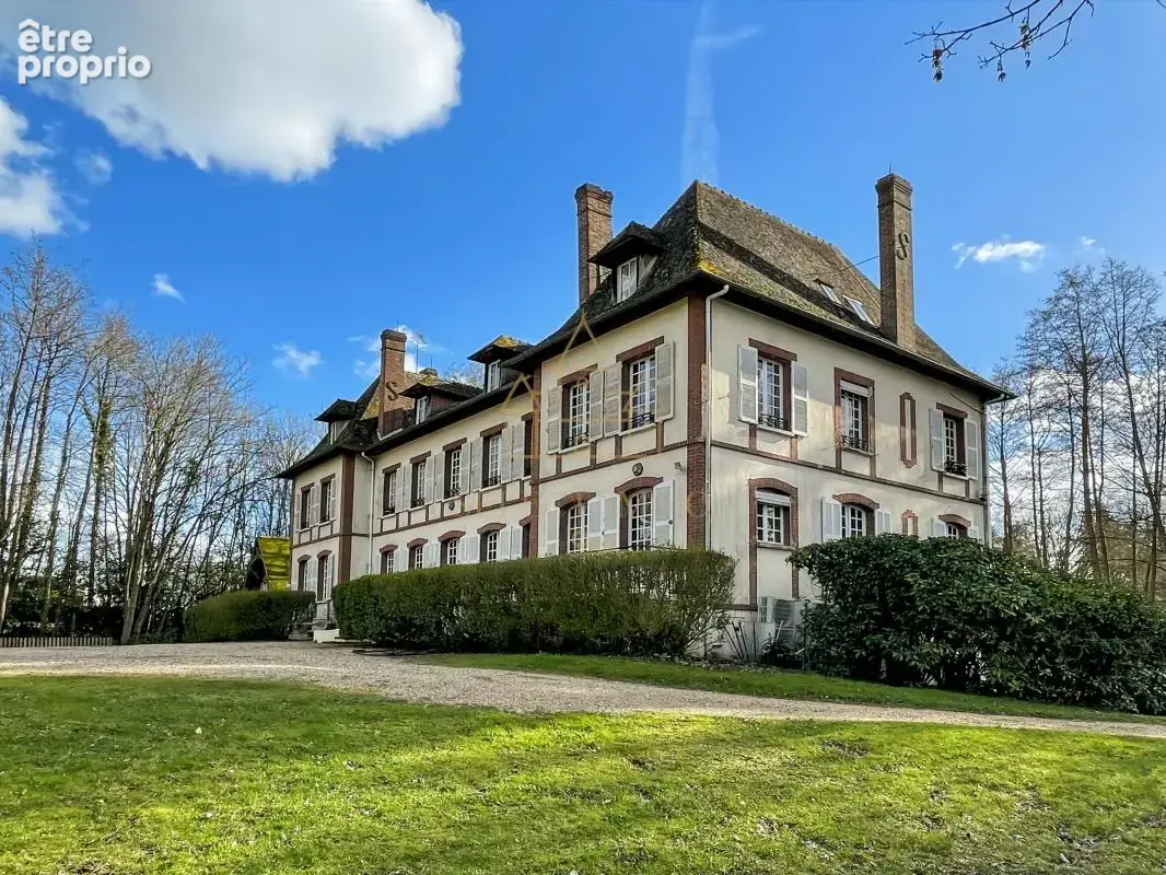 Splendide château avec dépendance et son étang à une heure de Paris - photo 2