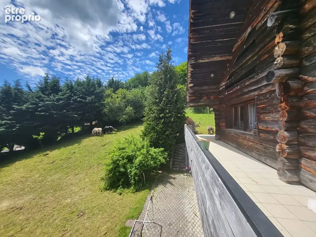 Maison à CUVAT