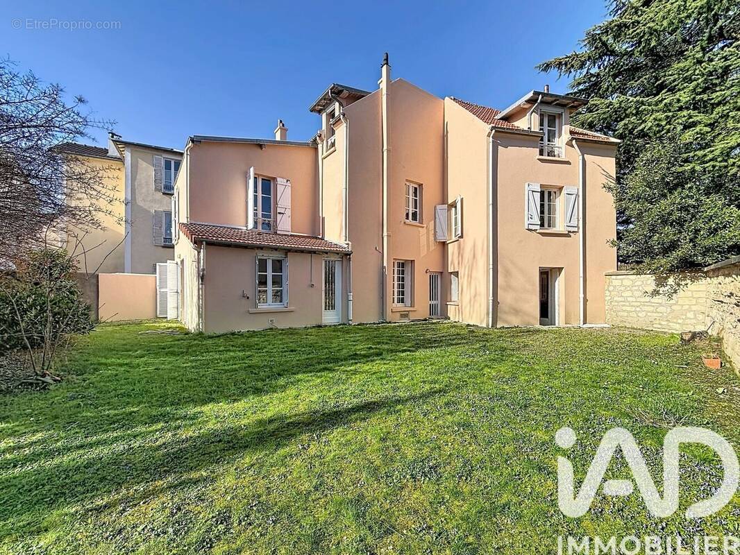 Photo 1 - Maison à MAISONS-LAFFITTE